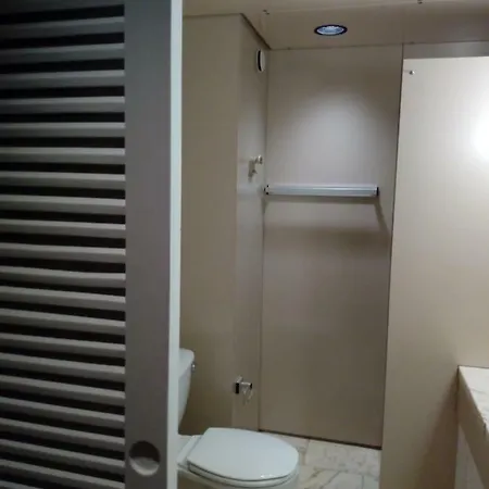 Un Balcon Sur La Funchal (Madeira)