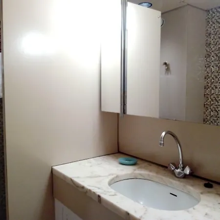 Un Balcon Sur La 아파트 푼샬